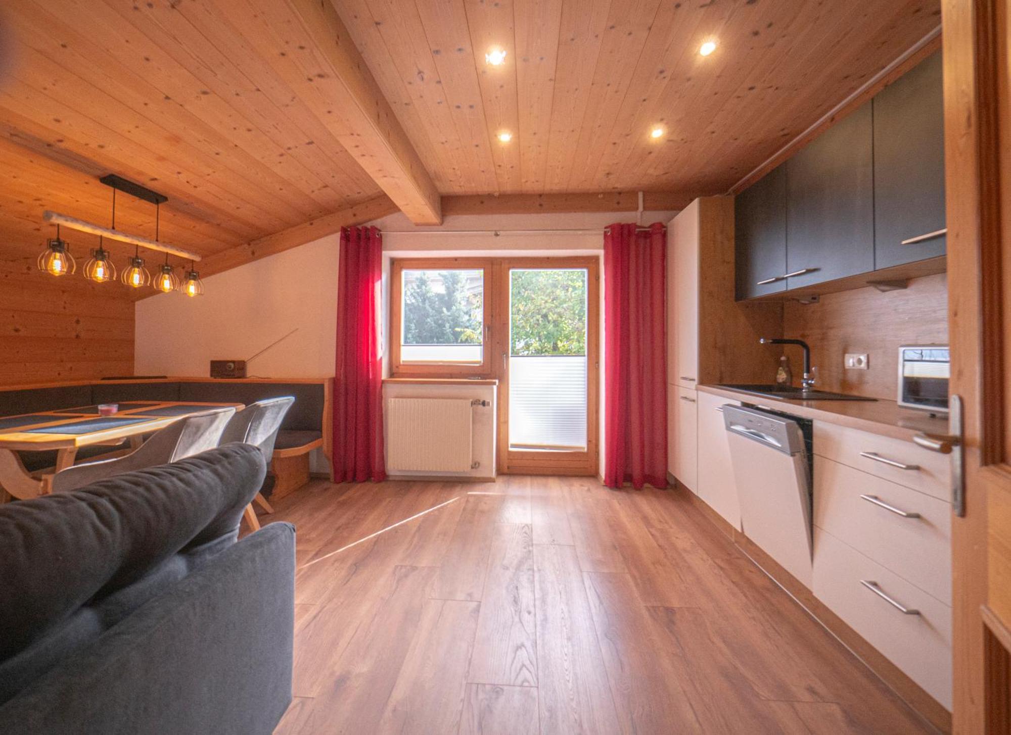Ferienwohnung Zillertal - Schwemberger Fuegen Luaran gambar